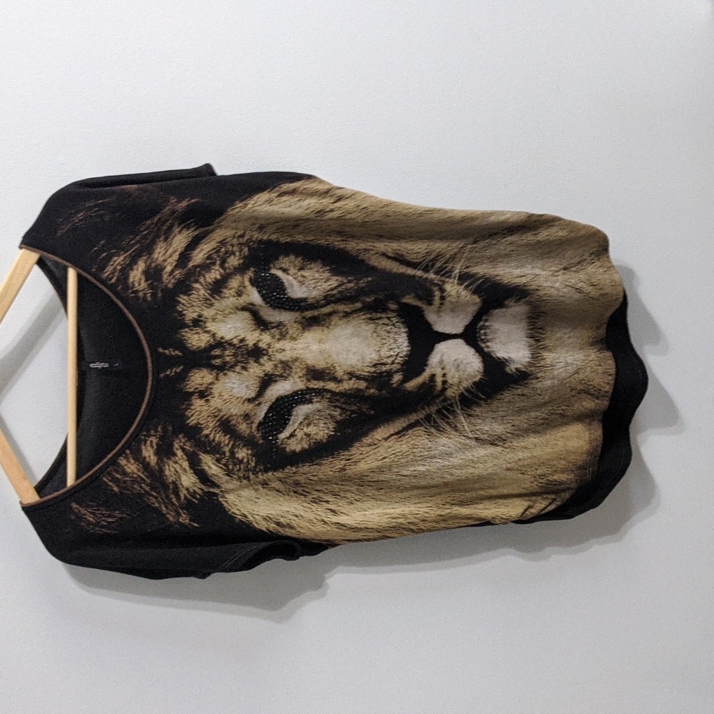 Black and Tan Lion Print Women's Short Sleeve Tee